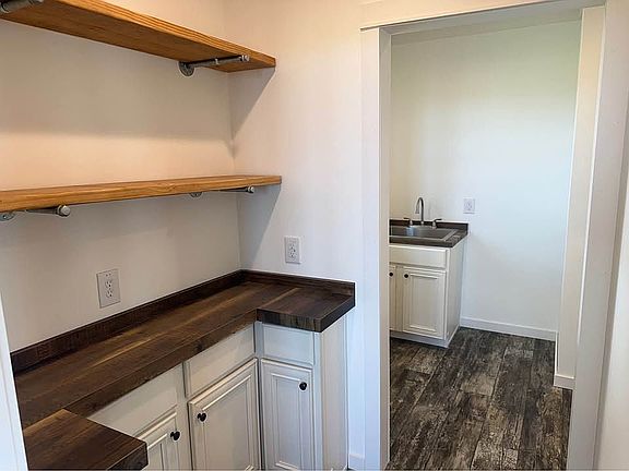 5th image of 4915 Palomino Way