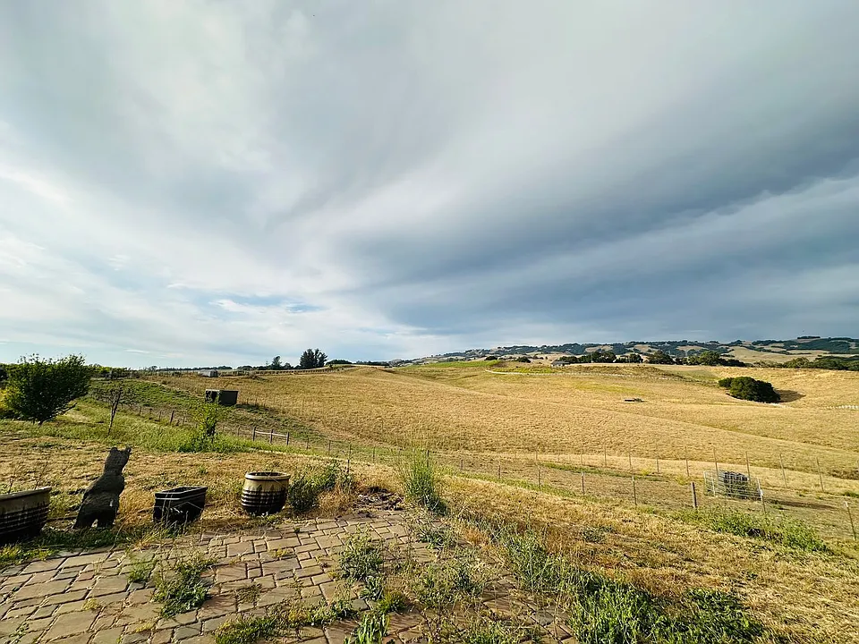 464 Sonoma Mountain Rd