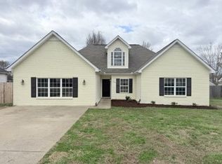 2809 General Maney Ct, La Vergne, TN 37086
