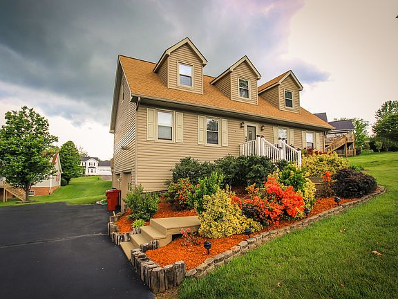 4th image of 4 Meadow Green Ct