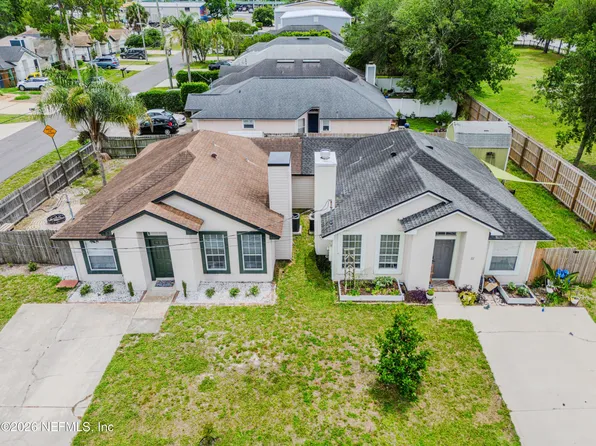 92 W 13TH Street, Atlantic Beach, FL 32233