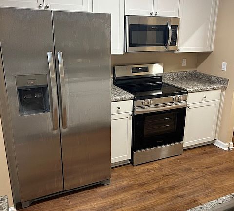 2nd image of 106 Mill Pond Ct SE #106