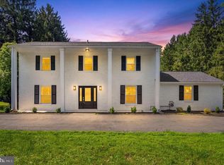 9828 Watts Branch Dr, Rockville, MD 20850