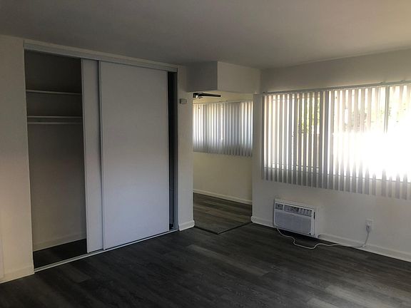 3rd image of 11104 Aqua Vista St APT 1