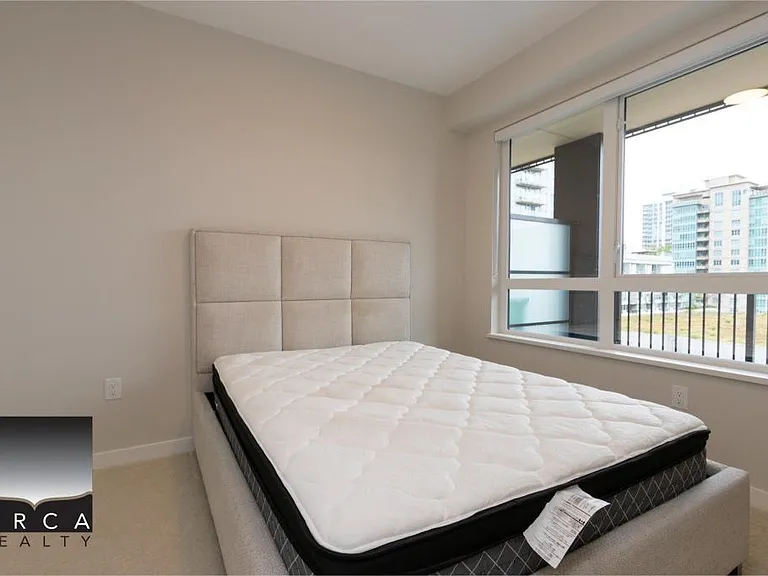 110 W 17th St #503 — Photo 15
