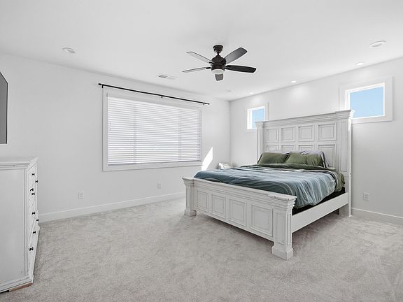 4th image of 804 Shelburne Way