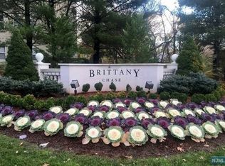 504 Brittany Dr #504, Wayne, NJ 07470