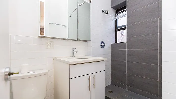 Rented by Nooklyn NYC LLC | media 6