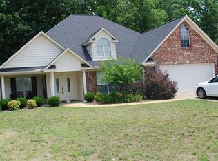 155 Ivywood Cv, Saltillo, MS 38866