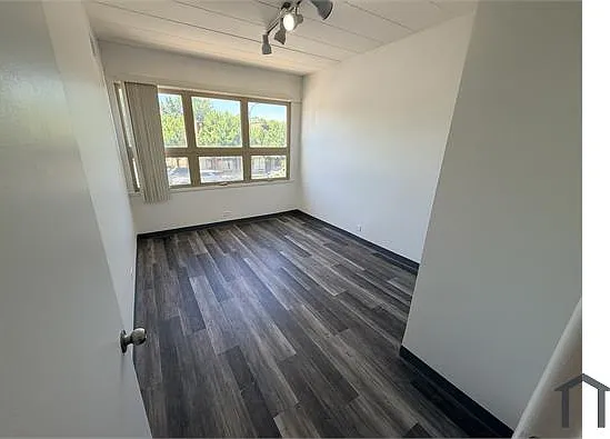 10021 S Western Ave #2 — Photo 7