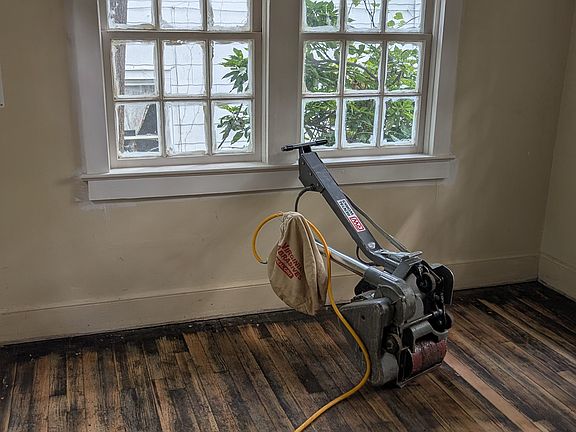 Hardwood floors throughout!
