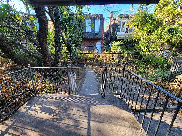 4554 N Smedley St — Photo 32