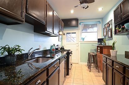 5th image of 1427 W Summerdale Ave APT 1A