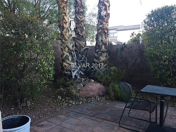 3rd image of 9676 Emeraude Ave