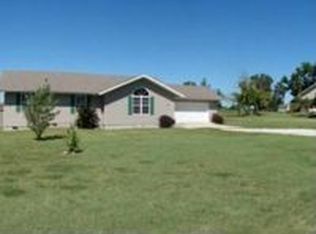 621 Julian St, Marshfield, MO 65706