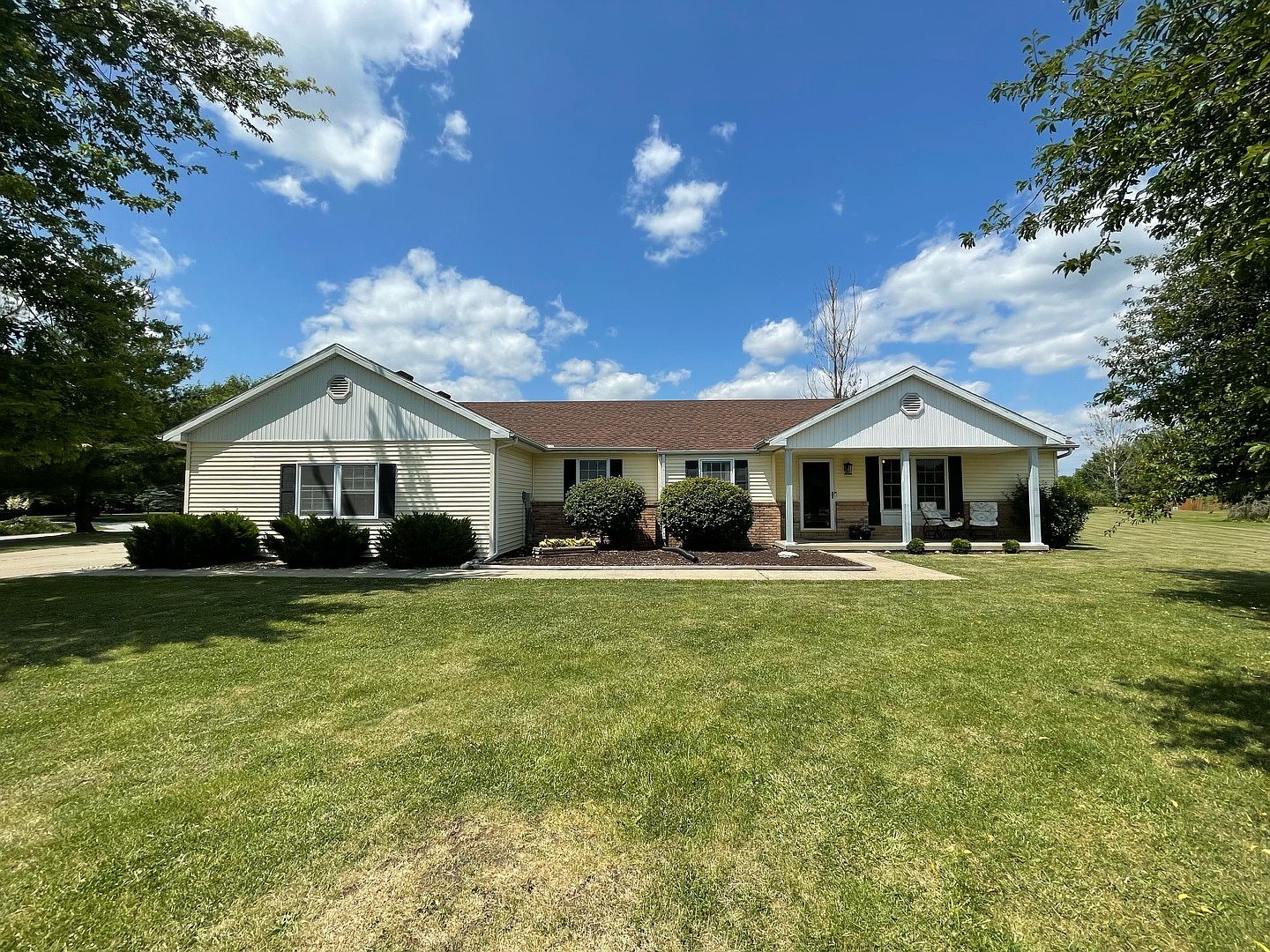 29 Falcon Pass, Camargo, IL 61919 Zillow