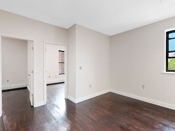 4th image of 108 W 111th St #62