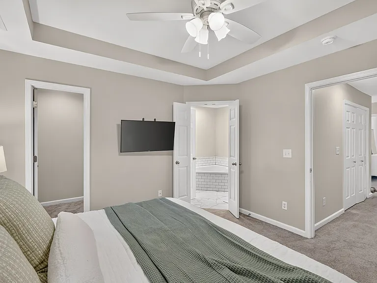 131 Carriage Ct — Photo 7
