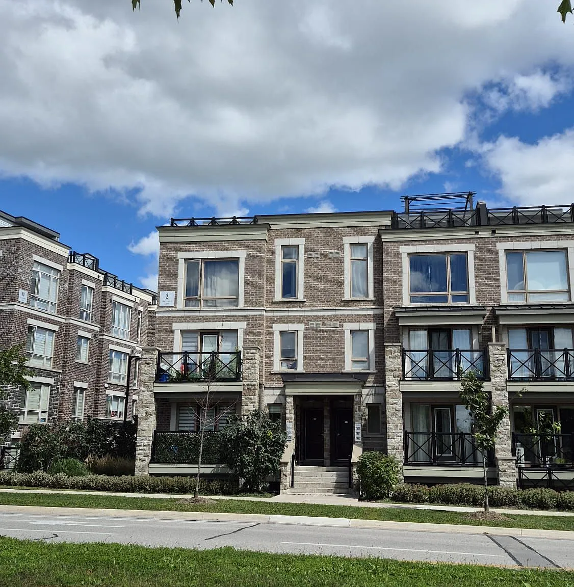 2 bed, $2,500 — Photo 2