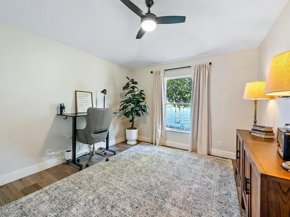 160 Saratoga Boulevard E, Royal Palm Beach, FL 33411