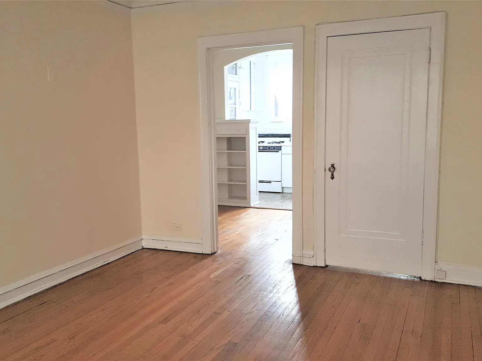 Studio, $1,350 — Photo 3