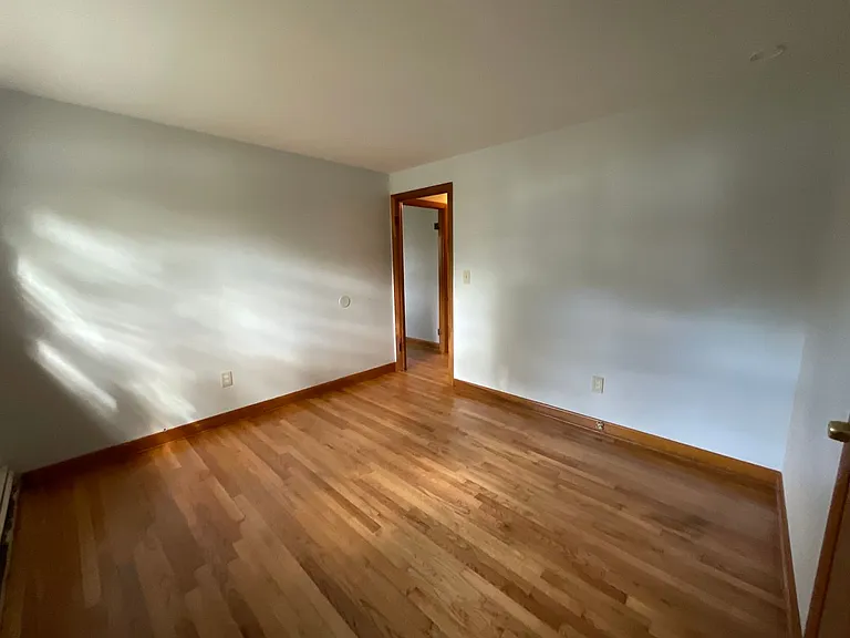 2 Eastview Dr — Photo 10