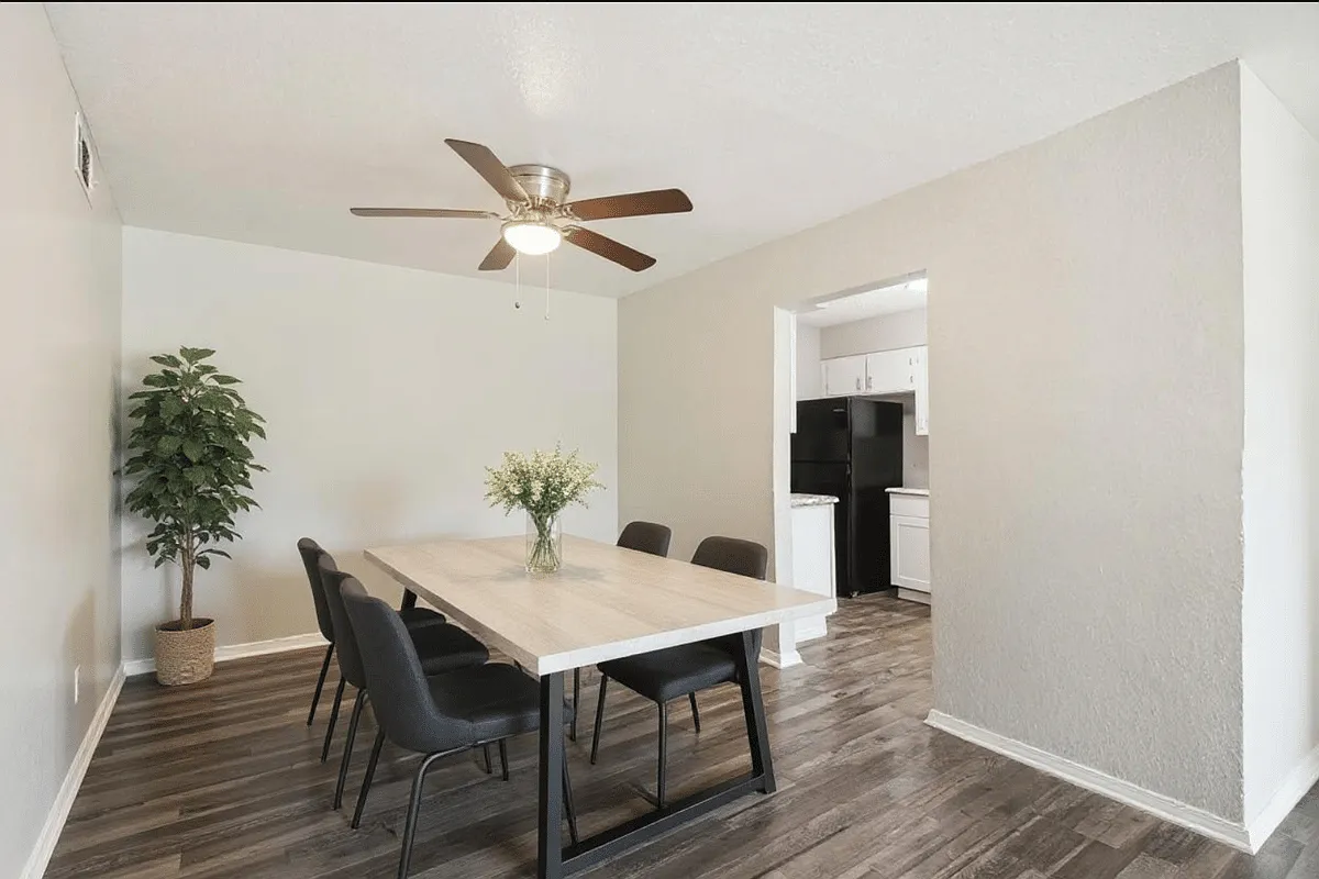 6009 Short street — Photo 4