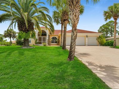 715 Hamilton Ave, Lehigh Acres, FL, 33972