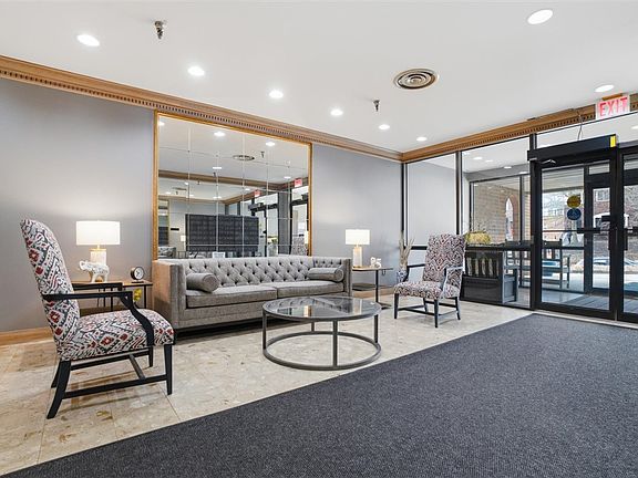 5th image of 5715 Beacon St APT 107