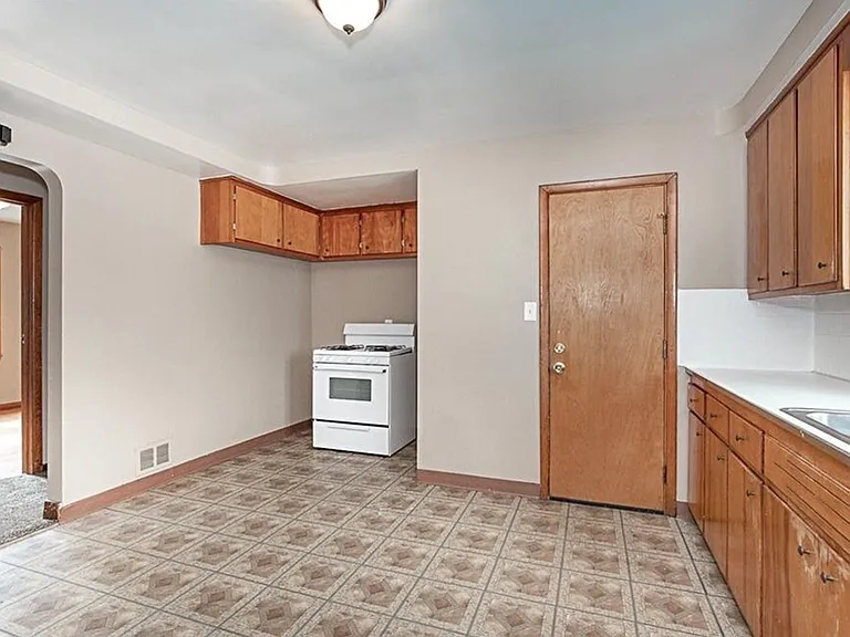 4633 Warner Rd — Photo 8
