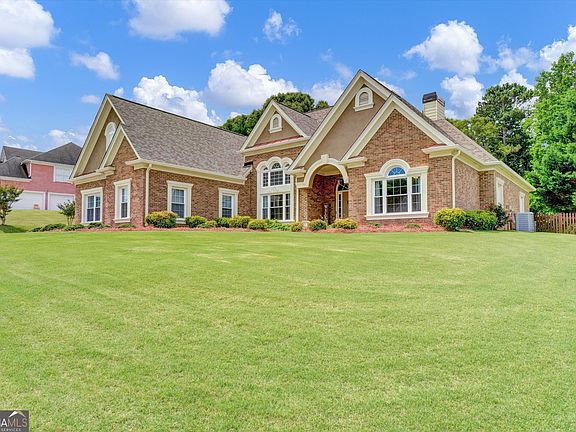 3rd image of 5813 Coles Ct