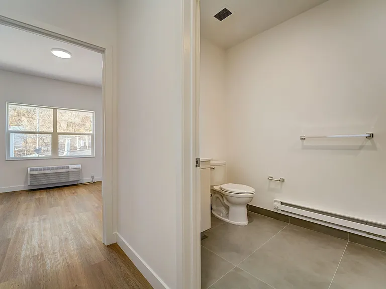 48 Chadwick St #203 — Photo 12