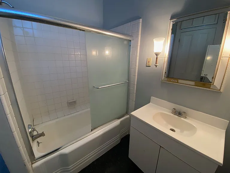 1438 Pleasant St #C — Photo 6