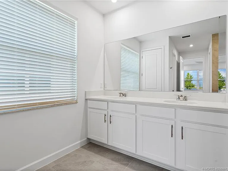 9731 SW Indra Way — Photo 17