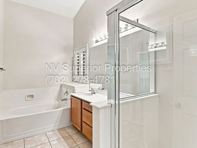 3876 Waynesvill St — Photo 29