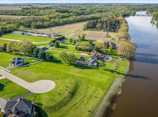 1280 Summerland Ky, Rockford, IL 61103