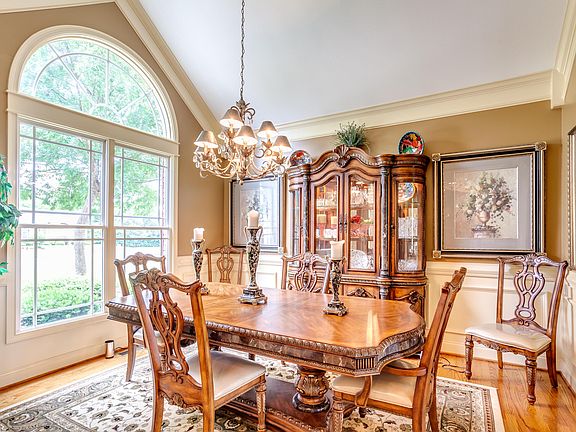 5th image of 3841 Marina View Ln
