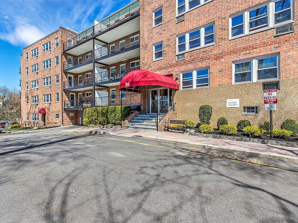 1st image of 30 Pearsall Ave APT 3D
