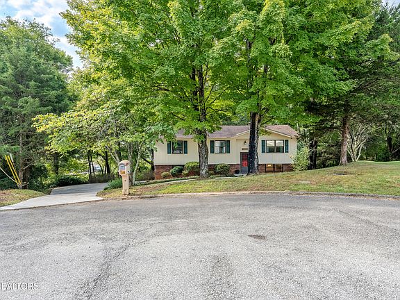 2nd image of 7803 Binfield Ct