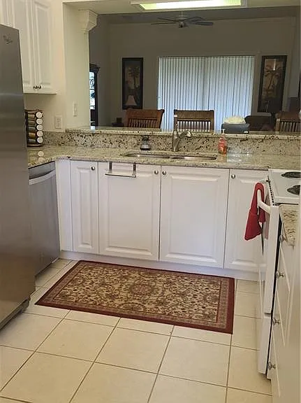 445 Robin Hood Cir #201 — Photo 6