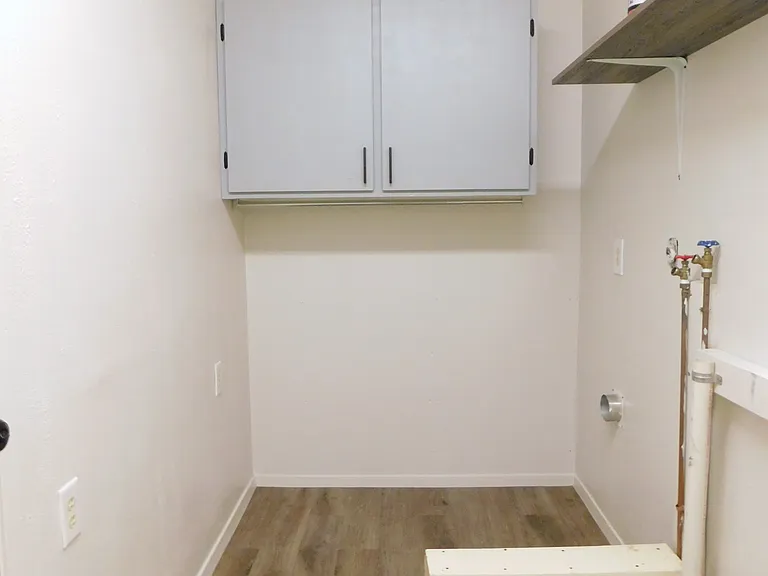 705 Sun Valley Dr — Photo 18