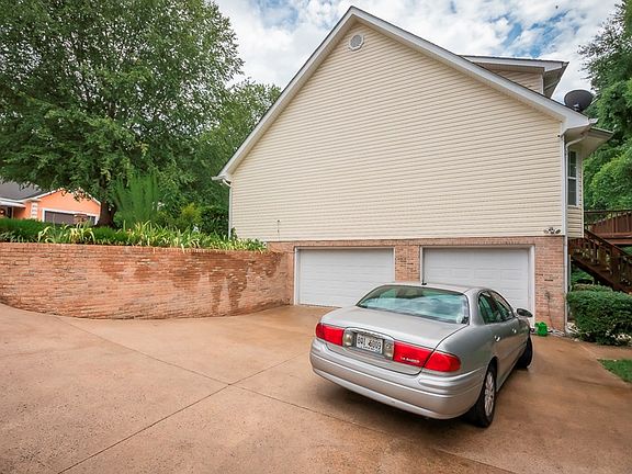 4th image of 5012 Dellwood Dr