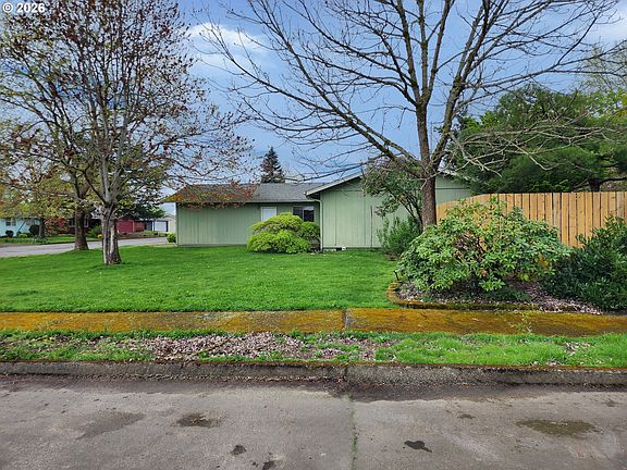 3rd image of 15714 SE 12th St