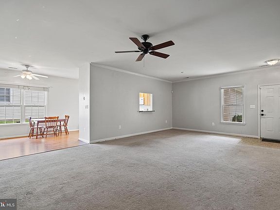 4th image of 11104 Williamsburg Ct
