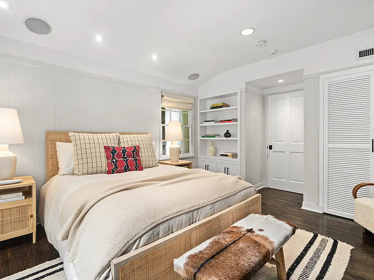 2107 El Roble Ln — Photo 27