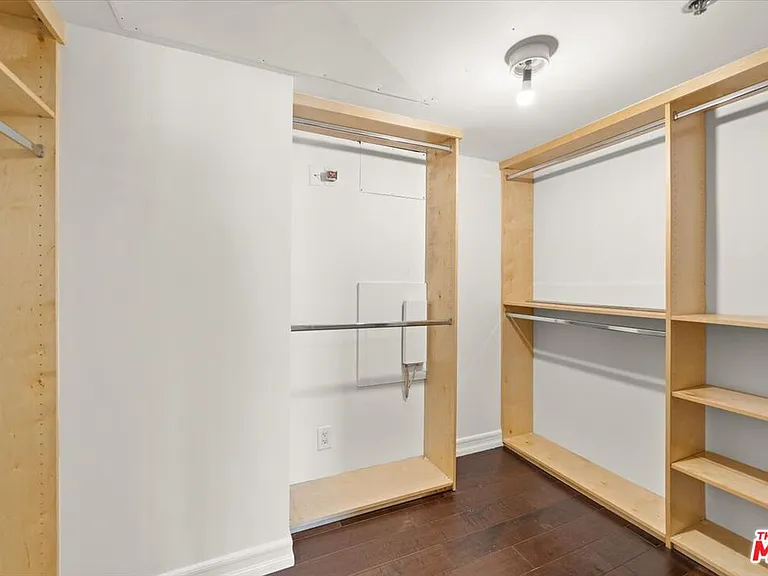 10660 Wilshire Blvd #705 — Photo 13