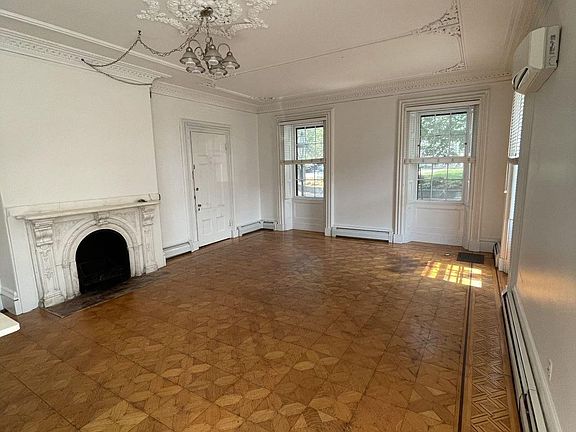2nd image of 296 Benefit St #1L