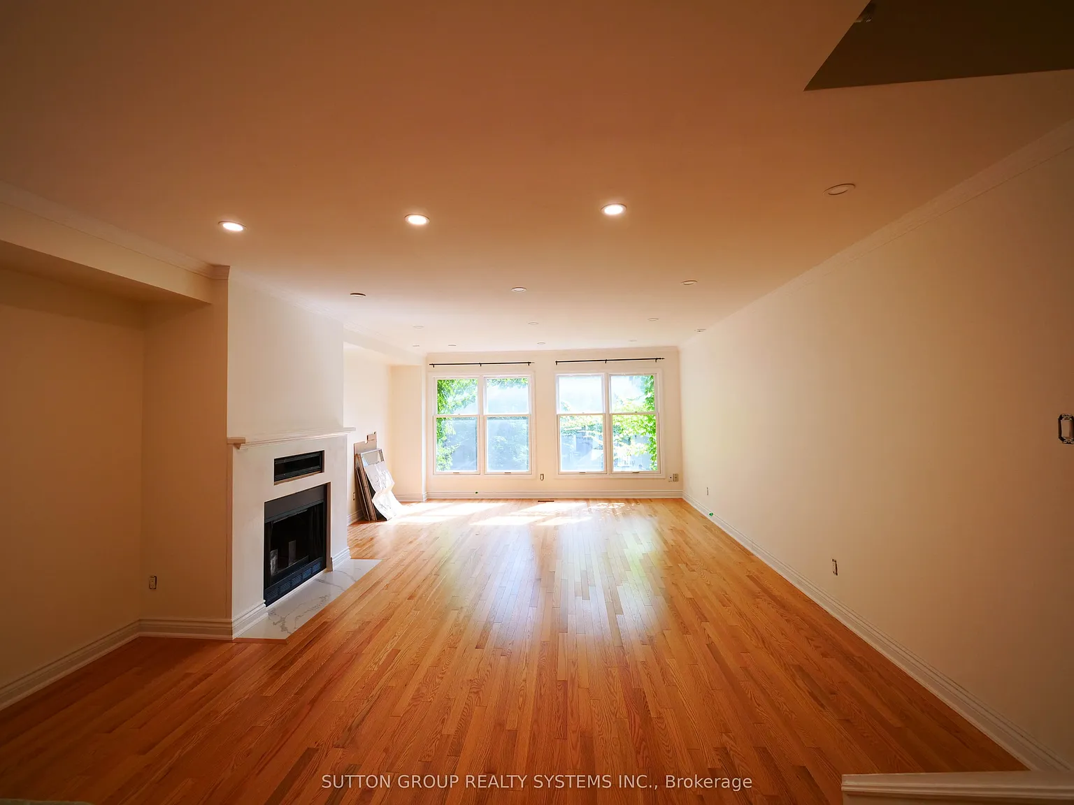 3 bed, $8,500 — Photo 4