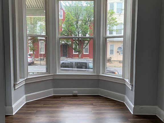 5th image of 51 E Antietam St #6008214