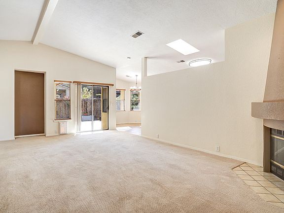 2nd image of 11000 Griffith Park Dr NE